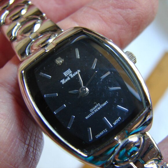 Mark Naimer Boxed His & Hers Wristwatch Watch Set, Matching Silver Tone, NOS C21 - Picture 8 of 11